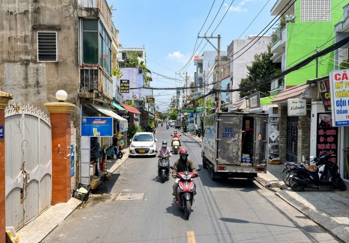D2767* Bán mặt tiền Nguyễn Văn Công Gò Vấp 17.x Tỷ