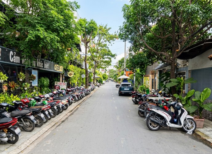 T2799* CHDV 5 tầng thu nhập 50TR/TH CÁCH DƯƠNG QUẢNG HÀM 50M - GIÁ 17.X TỶ