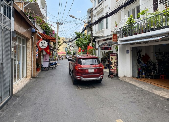 D2803* Bán nhà mặt tiền Nguyễn Tuân sát BV175, N.hậu 6m giá 12.x tỷ