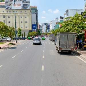 [D2813*] Nhà 4 tầng mặt tiền kinh doanh sát CV Gia Định - 18.x tỷ