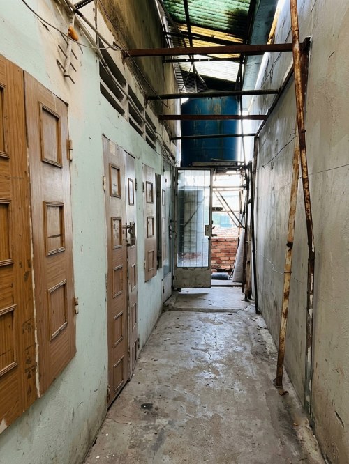 D2837* lô đất vuông ngang 6m sát UBND Phường, 5.x tỷ