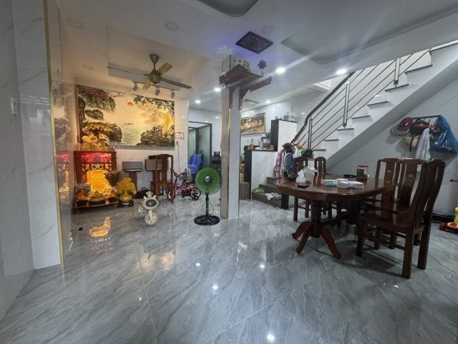 D2843* hàng hiếm Gò Vấp 40m2 Ngang Rộng 5.5m Giá Chỉ 4.x Tỷ