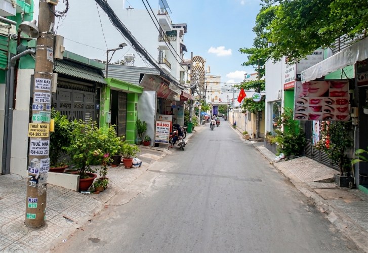 [DB095*] Nhà 3T vuông vức gần Emart Phan Huy Ích, giá 13.x tỷ