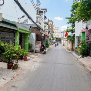 [DB095*] Nhà 3T vuông vức gần Emart Phan Huy Ích, giá 13.x tỷ
