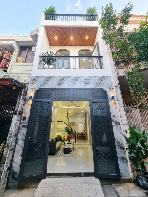 L5888 - Nhà 2T mới xách vali vào ở sát CV Làng Hoa - 5.x tỷ