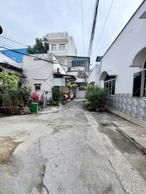 T5892 | SHR hậu nở gần Chợ Xóm Mới | Giá 2.x Tỷ