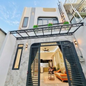 [L2876] Nhà 2 tầng full nội thất gần chợ Xóm Mới - Giá 5.x tỷ