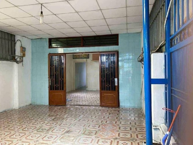 [T2892*] Nhà đất vuông A4 nở hậu tài lộc sát Chợ Hóc Môn 2.x tỷ