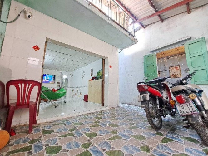[H2891*] Bán nhà đắc địa nở bụng 8m sát QL22 Hóc Môn 2.x tỷ