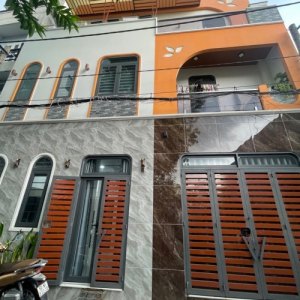 [O2996] NHÀ vuông A4 đầy đủ nội thất sát SÂN GOLF TÂN SƠN NHẤT, 5.x TỶ