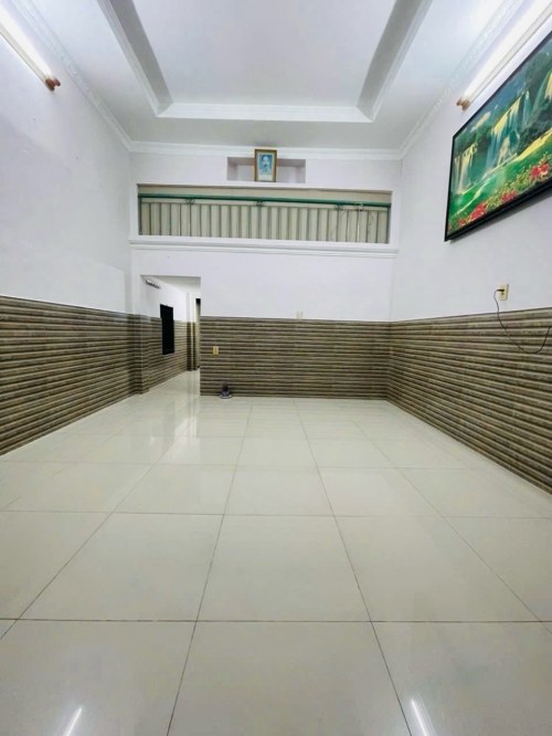 [L3001*] mới xây ở liền sát Chợ Cầu, Đường 51, giá 5.x tỷ