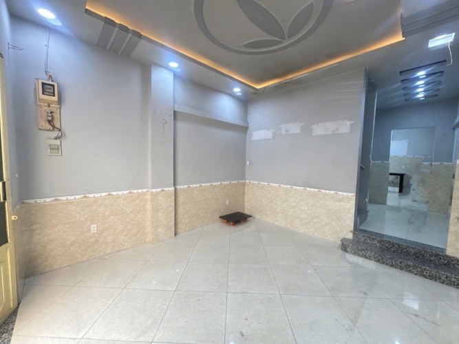 [H3040] nhà xinh giá mềm cạnh Emart Phan Huy Ích - 6.x Tỷ