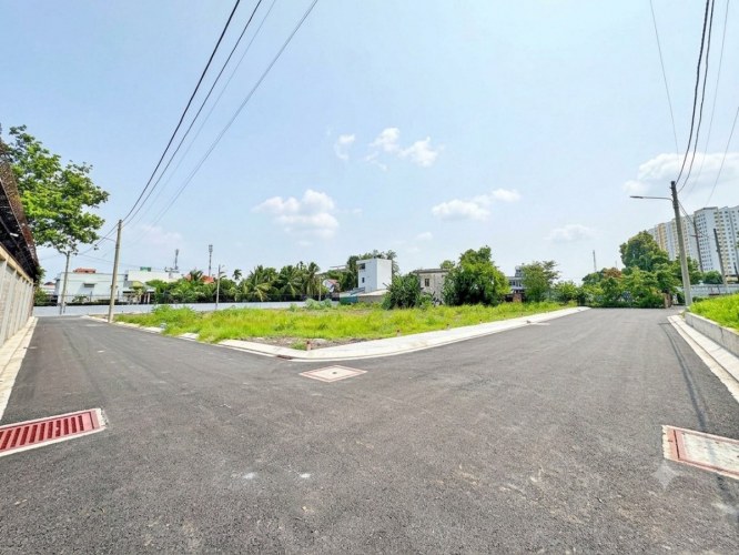 T3118 lô góc 81m2 1/ QL13 Hiệp Bình tiện xây 7 tầng 7.x tỷ