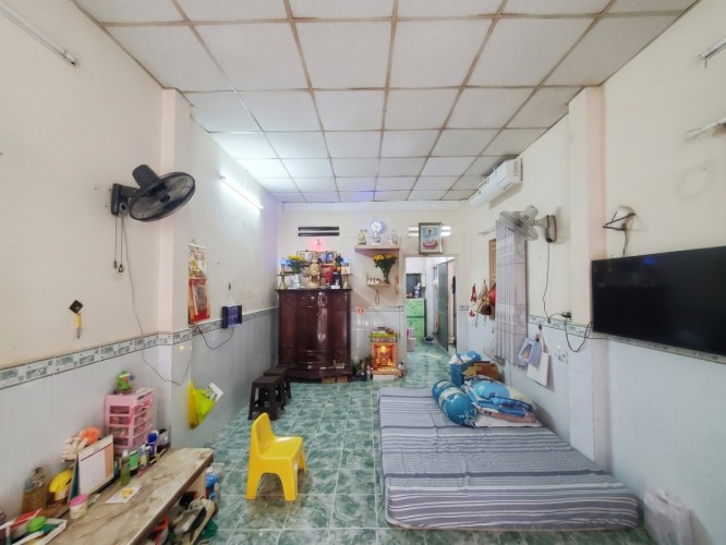 D3151 GIẢM TUỘC PHANH Nhà lô đất vuông Phan Văn Hân Chỉ 10.x Tỷ