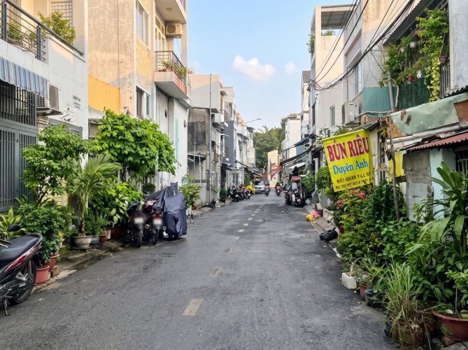 D3180 Bán Nhà MT gần Cầu Bùi Hữu Nghĩa 10.x Tỷ